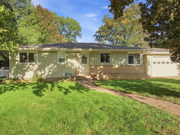 216 17th Street NE, Menomonie, WI 54751