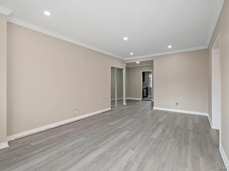 87-37 Marengo St #1 — Photo 2