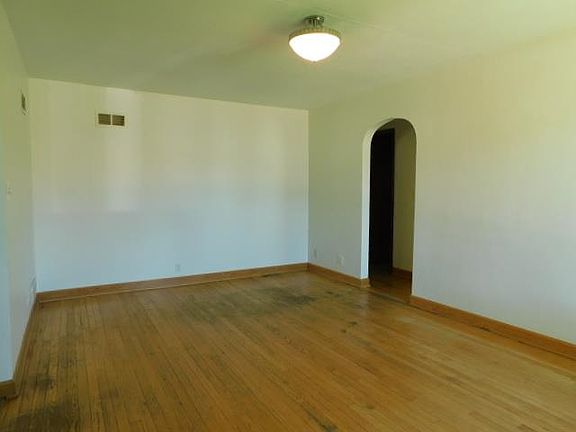 3rd image of 641 Anna Ave