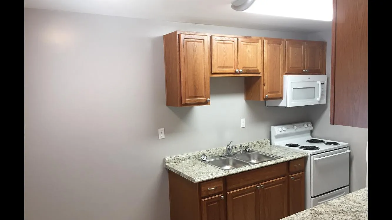 1 bed, 700 sqft, $925 — Photo 4