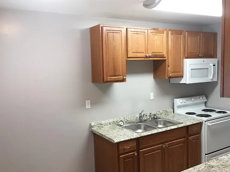 932 W Ocean View Ave #16 — Photo 4