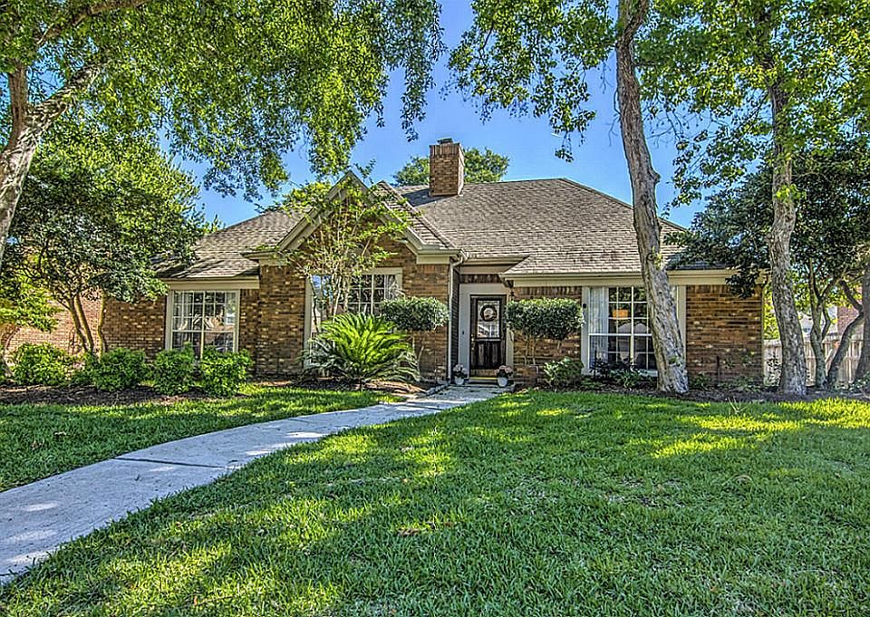 1st image of 3114 Cedar Village Dr