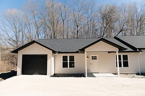7071 Township Road 466 Photo 1