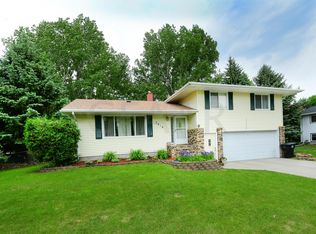 5416 Chestnut St, Grand Forks, ND 58201