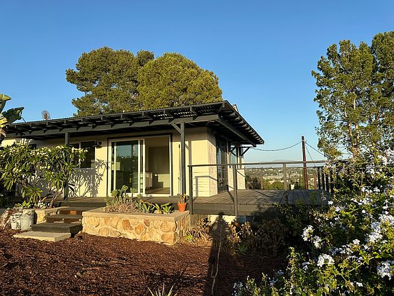 2nd image of 535 Minnesota St #2