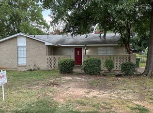 6214 Gladstone Dr, Montgomery, AL 36117