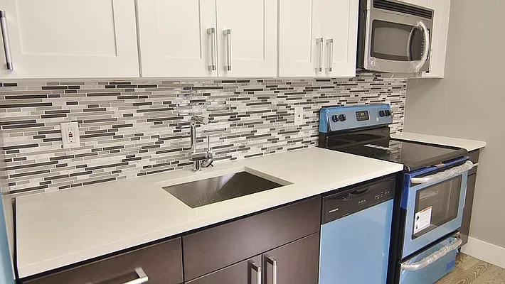 Sold by Park Property Advisors | media 7