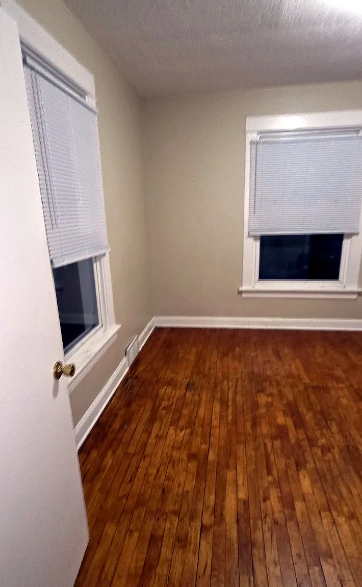 1 bed, 350 sqft, $675 — Photo 4