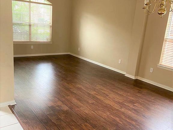 5th image of 3420 Dorchester Ct
