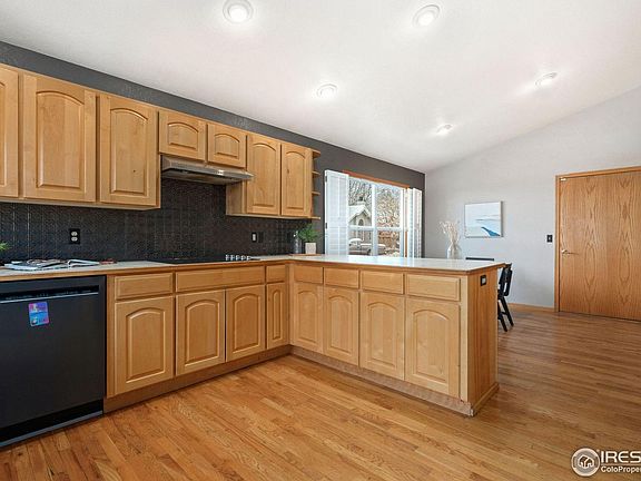 5th image of 1350 W 6th St