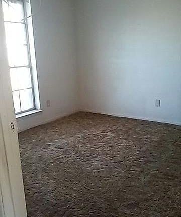 5th image of 1829 Beaumont St