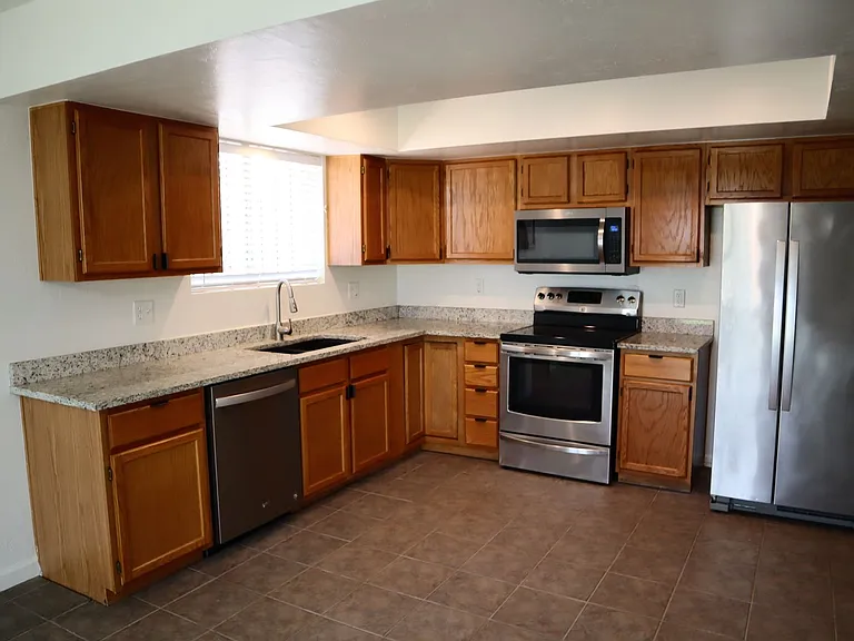 1416 Ocotillo Dr — Photo 2