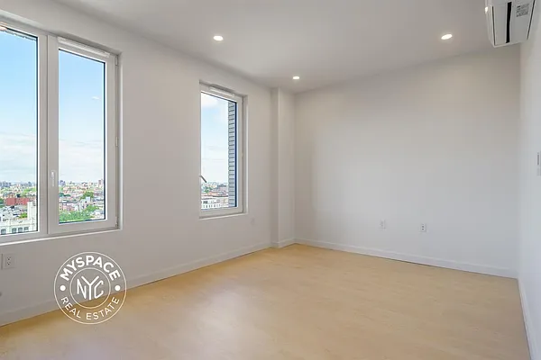 Rented by MySpaceNYC | media 3