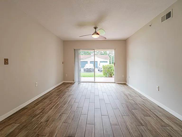 1590 S 42nd Cir #105 — Photo 8