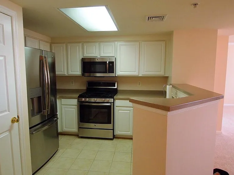 3830 9th St N #703W — Photo 6
