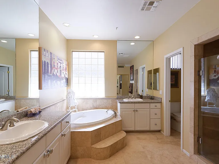 10220 E Cochise Dr — Photo 11