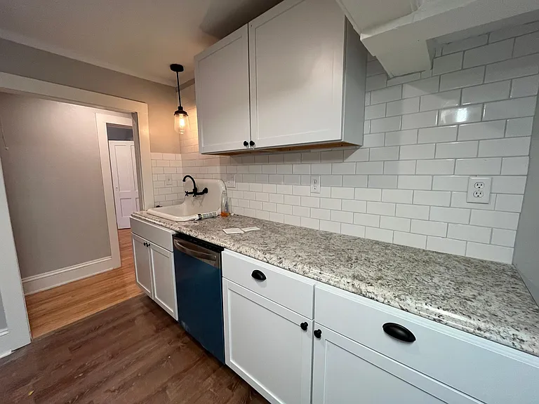 166 Linden St #2 — Photo 9