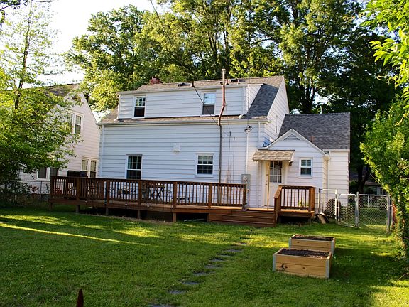 2nd image of 3817 Staunton Ave SE
