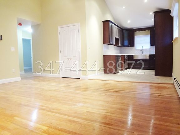 3rd image of 4385 Wickham Ave
