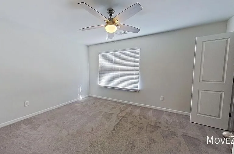 9319 Vineyard Grove Ln NE — Photo 23
