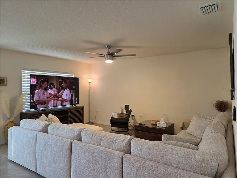 8609 SW 46th Ter — Photo 16