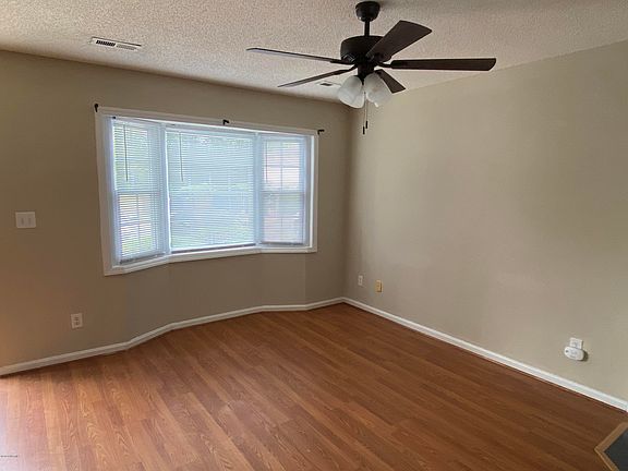 3rd image of 2360 L7 Vineyard Dr