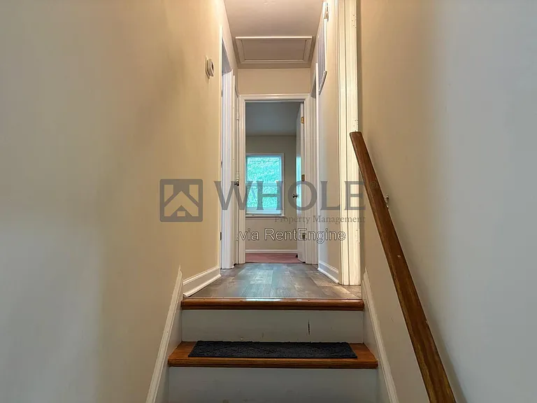 386 Wildwood Ct — Photo 6