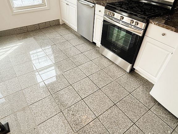 2nd image of 5021 Celtic Ave #2