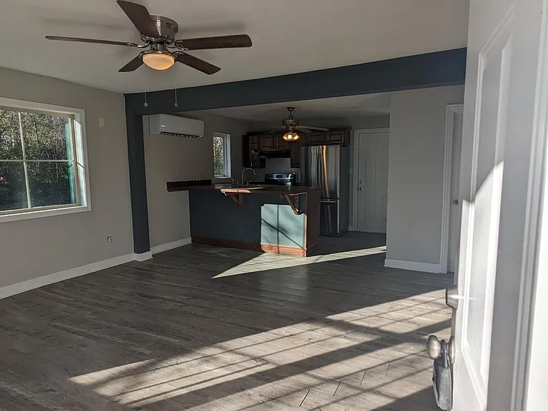 1214 Sims Ave — Photo 16