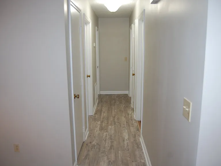 5615J Hornaday Rd — Photo 8