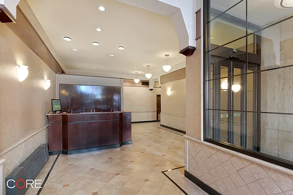 Rented by CORE | media 6