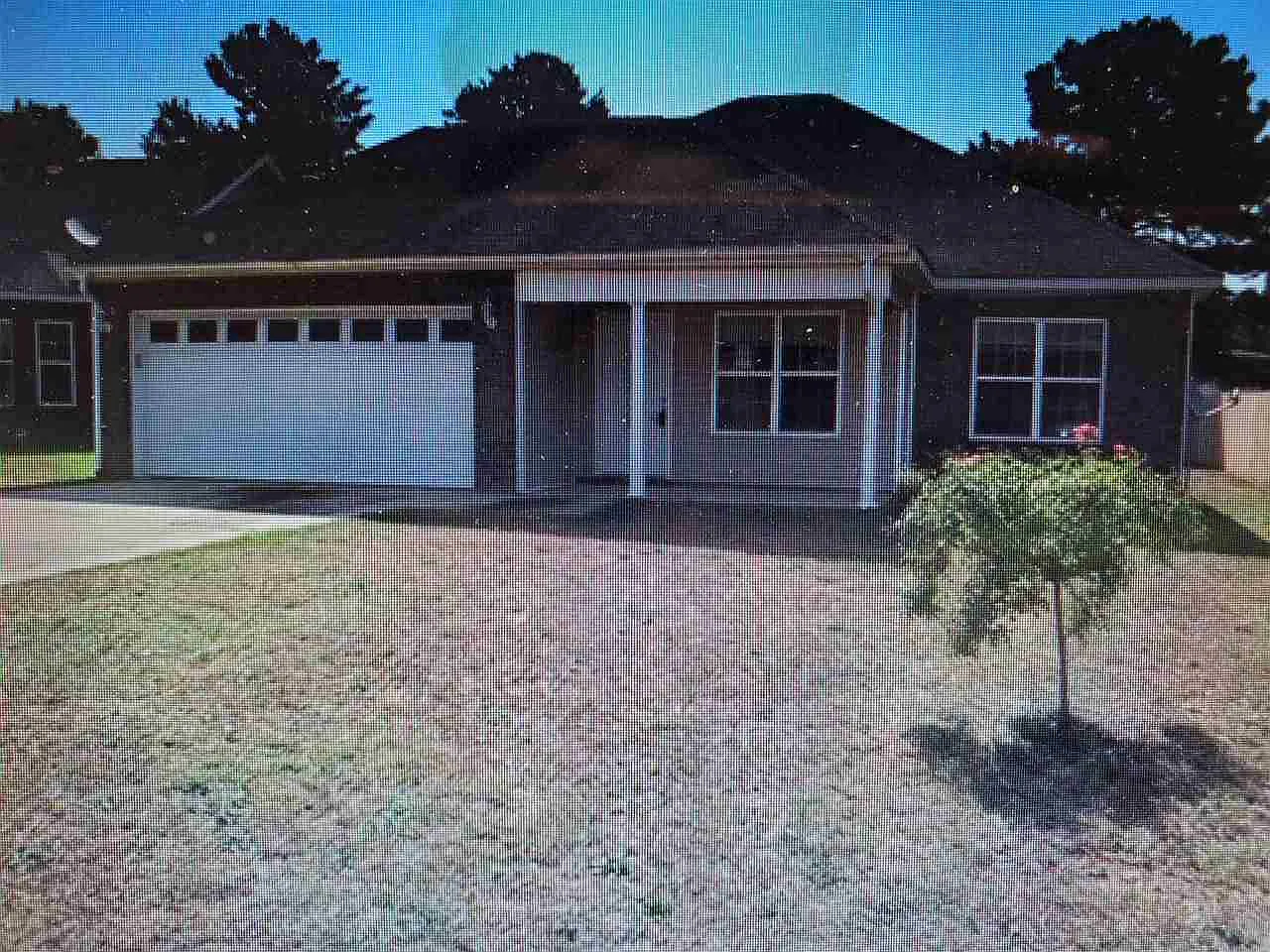 325 Hidden Creek Cir photo 1