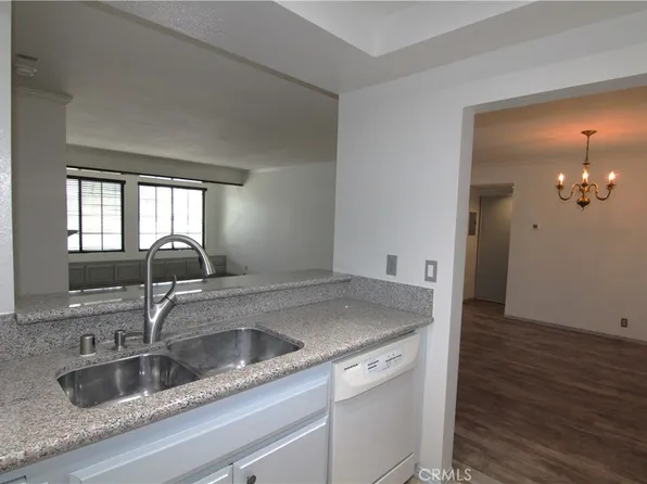 1903 Temple Ave Unit 201, Signal Hill, CA 90755