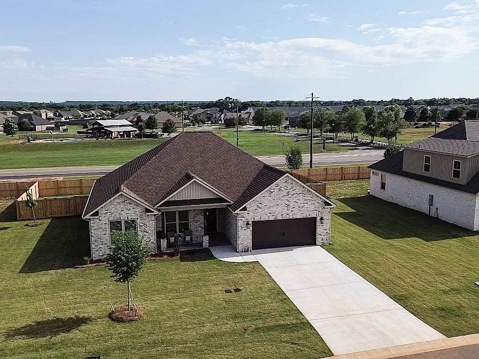 1st image of 202 Farmland Cir