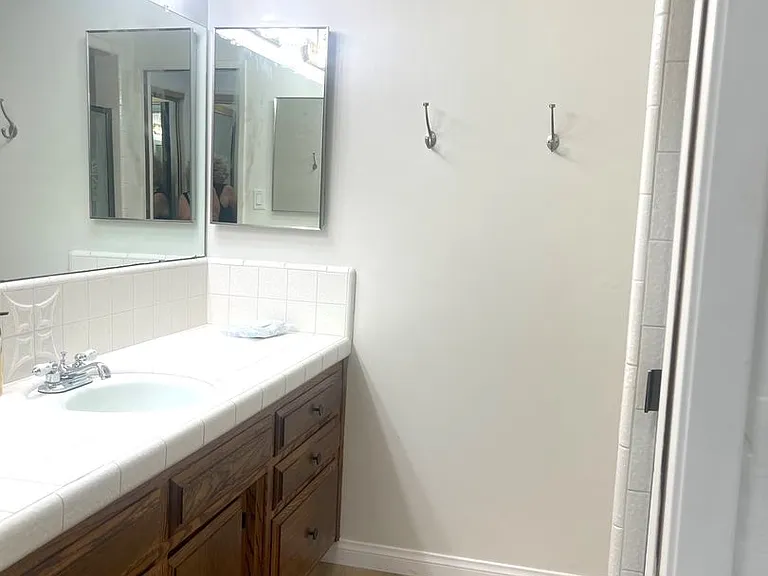 7905 Pembroke Ave — Photo 38