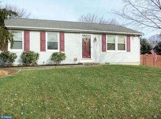 28 Danbury Dr, Sicklerville, NJ 08081
