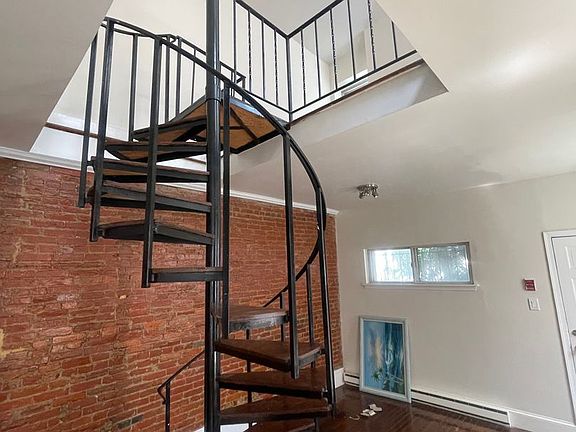 2nd image of 609 N 11th St #2B-1BA