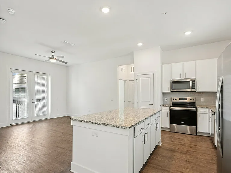 32-web-or-mls-3730 Dupont Ave Unit 5202-S1508-010