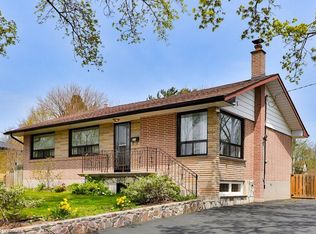 361 Saint Augustine Dr, Oakville, ON L6K3E8