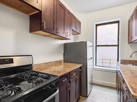 2nd image of 1980 Adam Clayton Powell Jr Blvd APT 4B