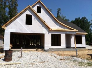 997 Garrison Ln, Auburn, AL 36830