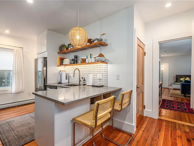 35 Wood St #1 — Photo 10