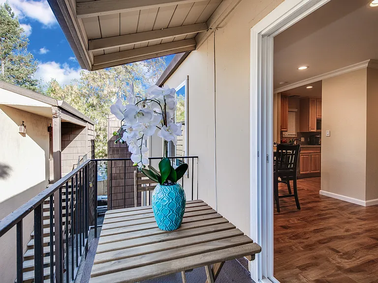 888 Golden Saratoga-Cupertino Apartment Homes — Photo 67