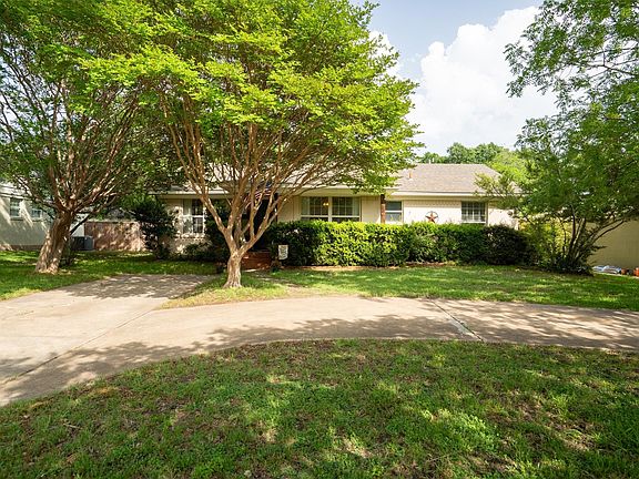 2nd image of 503 S Weatherred Dr