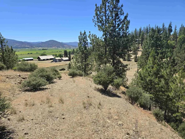 124 Chaparral Rd, Fort Jones, CA 96032