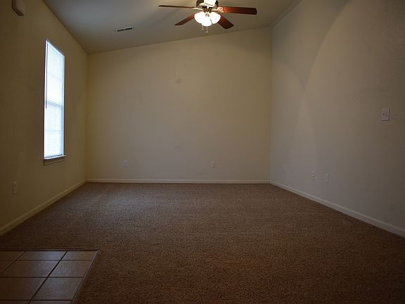 4th image of 16711 Hunters Ridge Ln #M