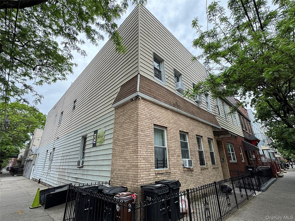 1st image of 716 Woodward Avenue