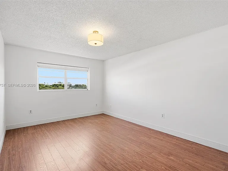 7150 Indian Creek Dr #402 — Photo 9