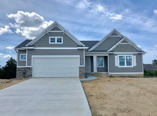 6839 Highmeadow Dr, Hudsonville, MI 49426