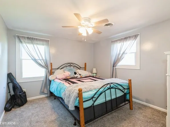 746 N Indiana St, Griffith, IN 46319